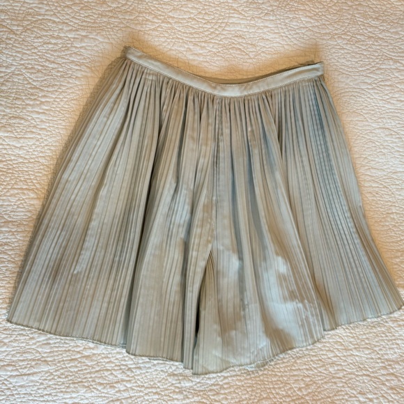Rebecca Taylor Pleated Shorts - 4 - Picture 1 of 8